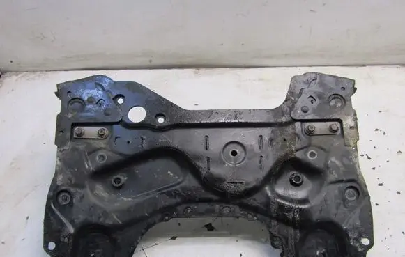 Peugeot 3008 II Engine mount bracket 947031M01