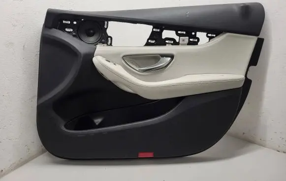Mercedes-Benz C W205 Front door card panel trim
