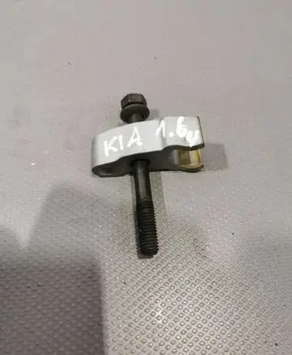 KIA Sportage Fuel Injector clamp holder
