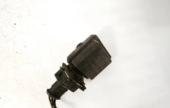 Peugeot 607 Coolant temperature sensor 9609955680 63299033a