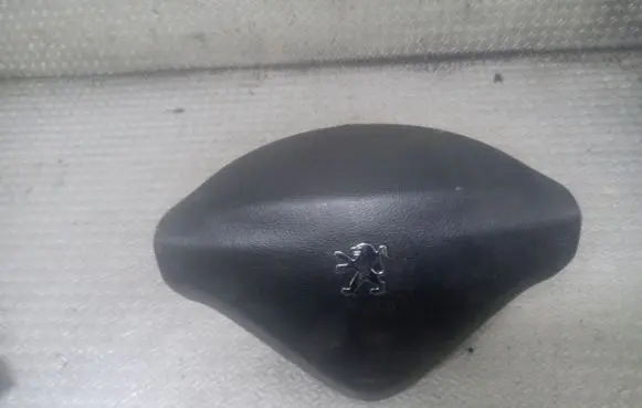 Peugeot 206+ Steering wheel airbag 96701085ZD