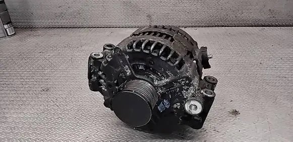 BMW 3 E90 E91 Generator/alternator 7550469 0121715017