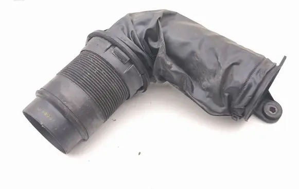 Air intake hose/pipe