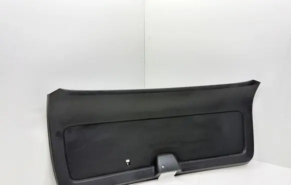 Skoda Octavia Mk3 (5E) Tailgate/boot lid cover trim 5E9867975