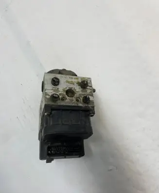 Audi A4 S4 B5 8D ABS Pump 0273004132 8E0614111AB