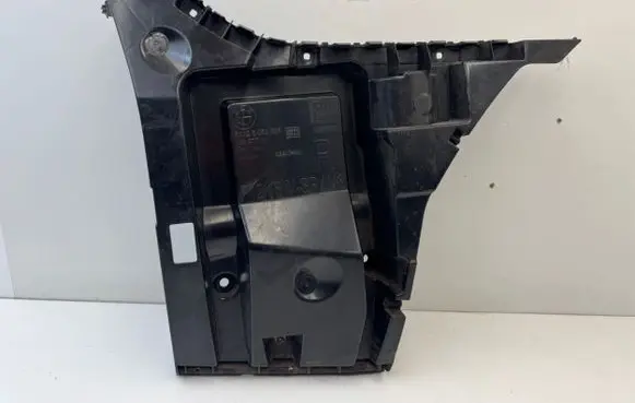 BMW M6 Bumper support mounting bracket corner 8050386