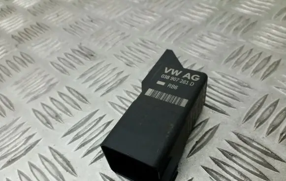 Glow plug pre-heat relay