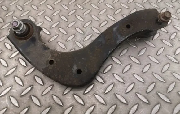 Lexus ES 250 - 300 - 330 Rear upper control arm/wishbone