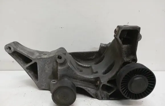 Generator/alternator bracket