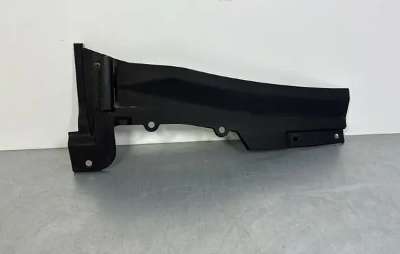 Land Rover Defender Wiper trim L8B2021B56AF