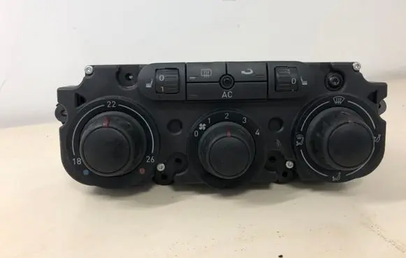 Seat Toledo III (5P) Climate control unit 5P0820047J 5HB008848