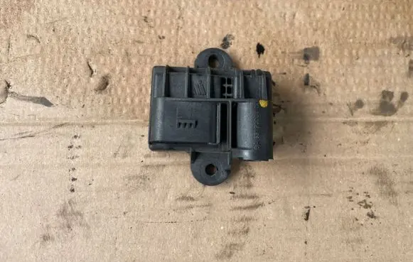 Mercedes-Benz Sprinter W906 Glow plug pre-heat relay A6519003802