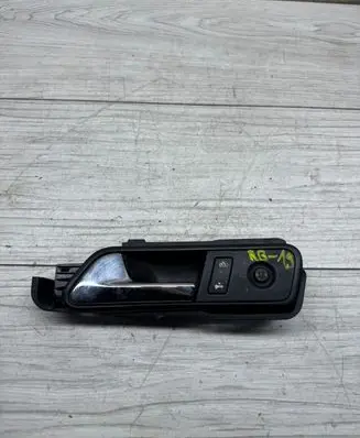 Volkswagen Touran I Front door interior handle trim 1T0837197A