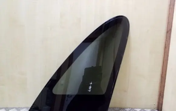 Honda CR-V Rear side window