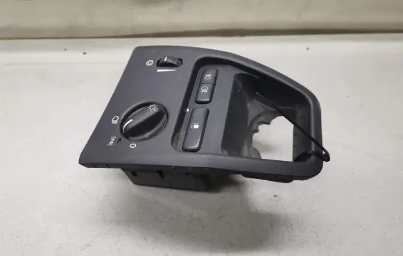 Volvo XC90 Light switch 30739318