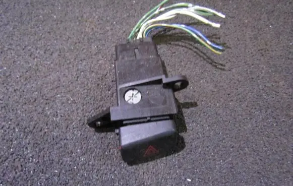 Toyota Camry Hazard light switch 157019