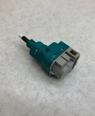 Audi A6 S6 C6 4F Brake pedal sensor switch 70485619