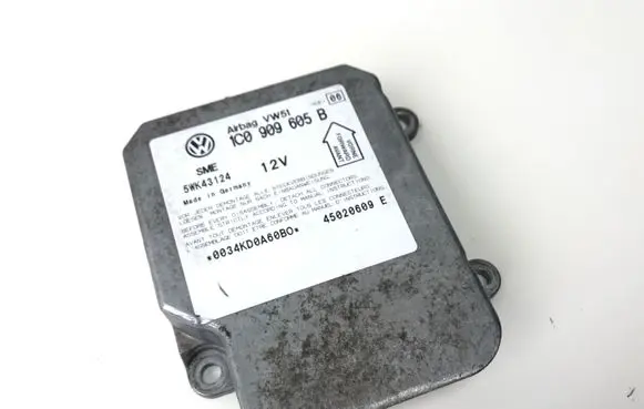 Volkswagen PASSAT B5.5 Airbag control unit/module 1C0909605B
