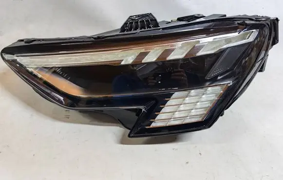 Audi A3 8Y Headlight/headlamp 8Y0941035