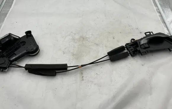 Honda Civic X Front door lock 411130