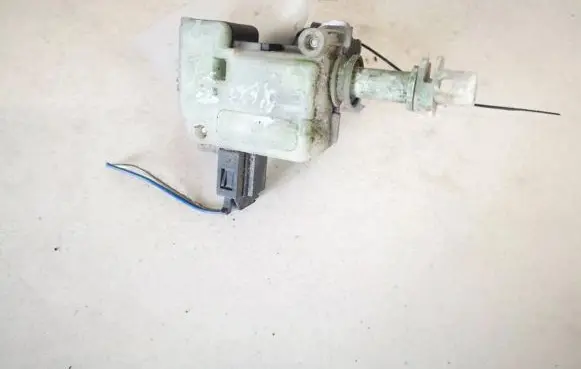 Toyota Avensis T250 Central locking motor 