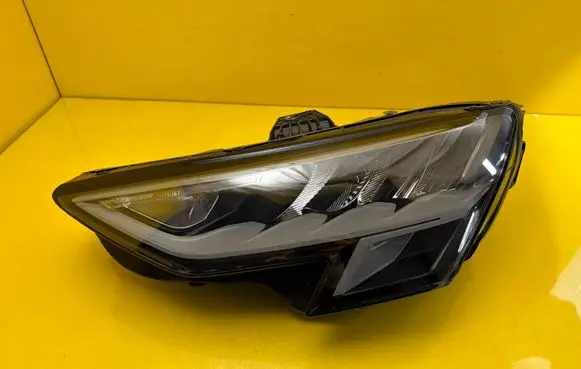 Audi A3 8Y Headlight/headlamp 8Y0941011
