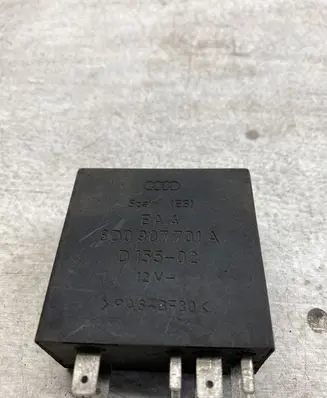 Audi A4 S4 B5 8D Other relay 8d0907701a