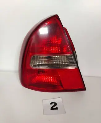 Mitsubishi Carisma Rear/tail lights