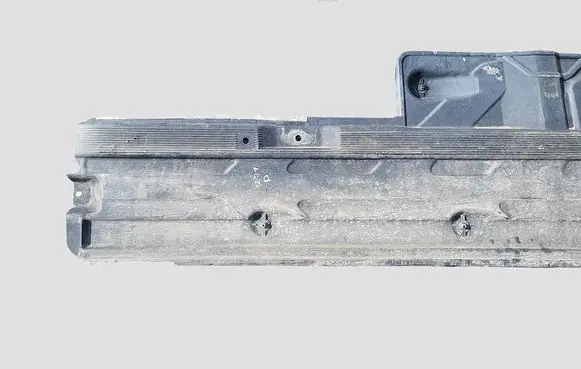 Mercedes-Benz C W204 Center/middle under tray cover A2046101508