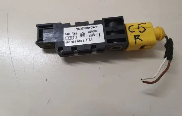 Audi A6 S6 C5 4B Airbag deployment crash/impact sensor 4B0959643E