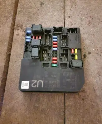 Nissan Leaf I (ZE0) Comfort/convenience module 284B73NE0A