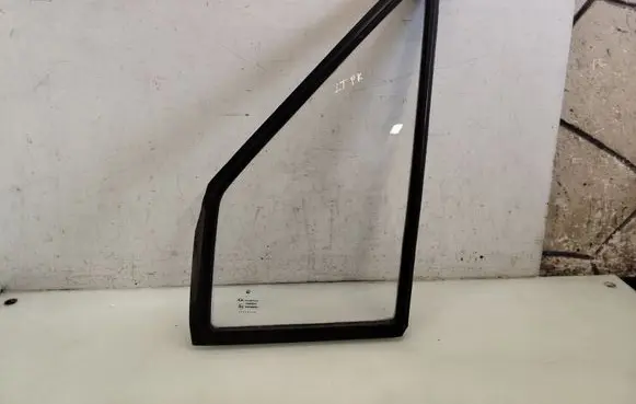 Volkswagen II LT Front vent window/glass (coupe) 43R000042