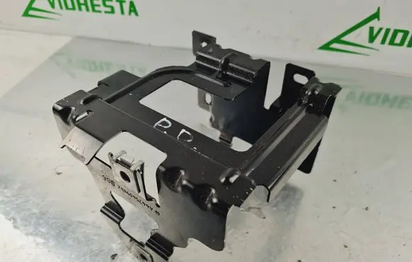 Battery bracket