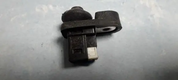 Nissan Note (E11) Front door sensor 