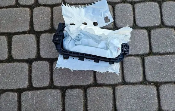 Opel Astra L Passenger airbag 9830706180