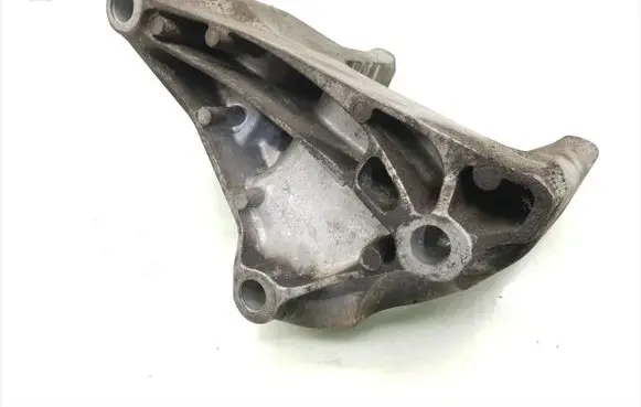 Peugeot 407 Engine mounting bracket 326C27L