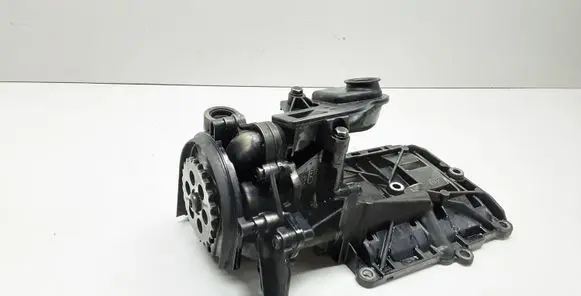 BMW 3 E90 E91 Oil pump 7798014