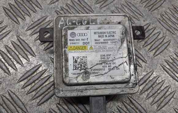 Audi A6 S6 C6 4F Voltage converter/converter module 