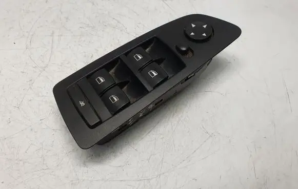 BMW 1 E81 E87 Electric window control switch 9132082 61319132082