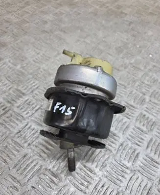 Engine mount bracket