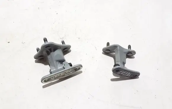Mercedes-Benz GLE W167 Front door upper hinge A1677200406