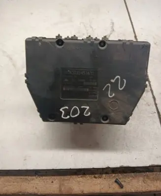Mercedes-Benz C W203 ABS Pump A2035451632 SAU0123E80 10094715133