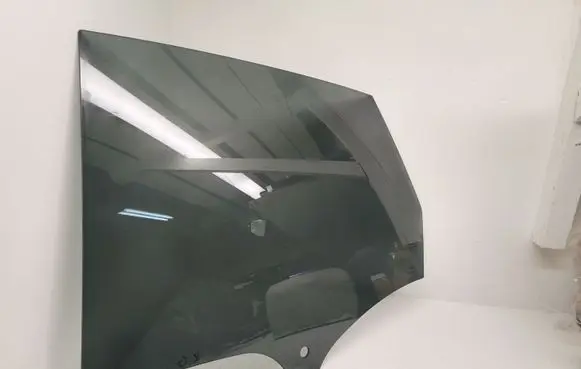 Porsche Macan (95B) Rear door window glass 95B845205A