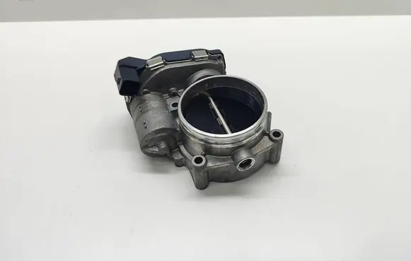 BMW 5 E60 E61 Throttle valve 52127 17771 82999400