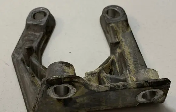 Volvo XC60 Front differential bracket 30713236