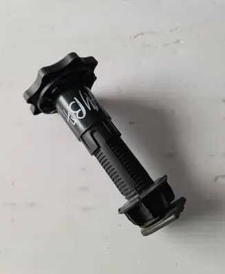 Audi A4 S4 B7 8E 8H Spare wheel bolt 8E0804899
