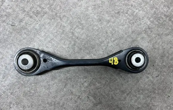 BMW X7 G07 Rear control arm 6878018