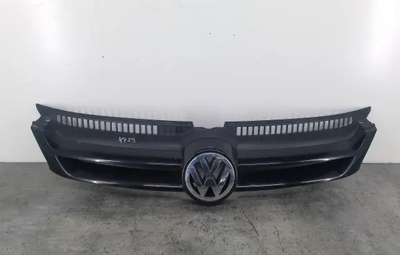 Volkswagen Golf Plus Front grill 5M0853653