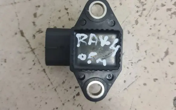 Toyota RAV 4 (XA20) Airbag deployment crash/impact sensor