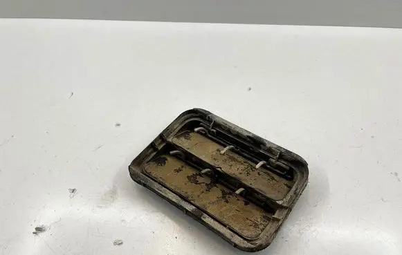 Renault Scenic III - Grand scenic III Quarter panel pressure vent 7700838358